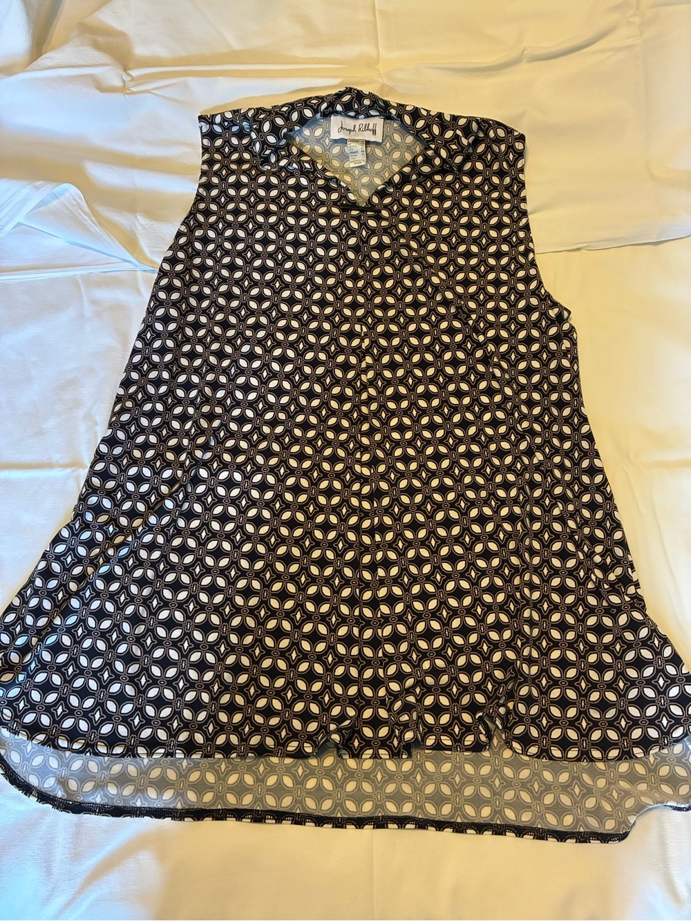 Joseph Ribkoff Black & White Sleeveless Geometric Print Camisole